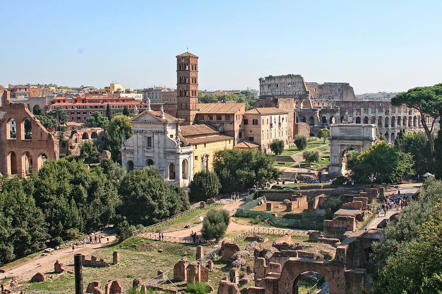 italy-rome-roman-forum-ancient-architecture